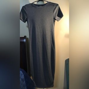 Women’s size small Lulus short sleeve dress .CC